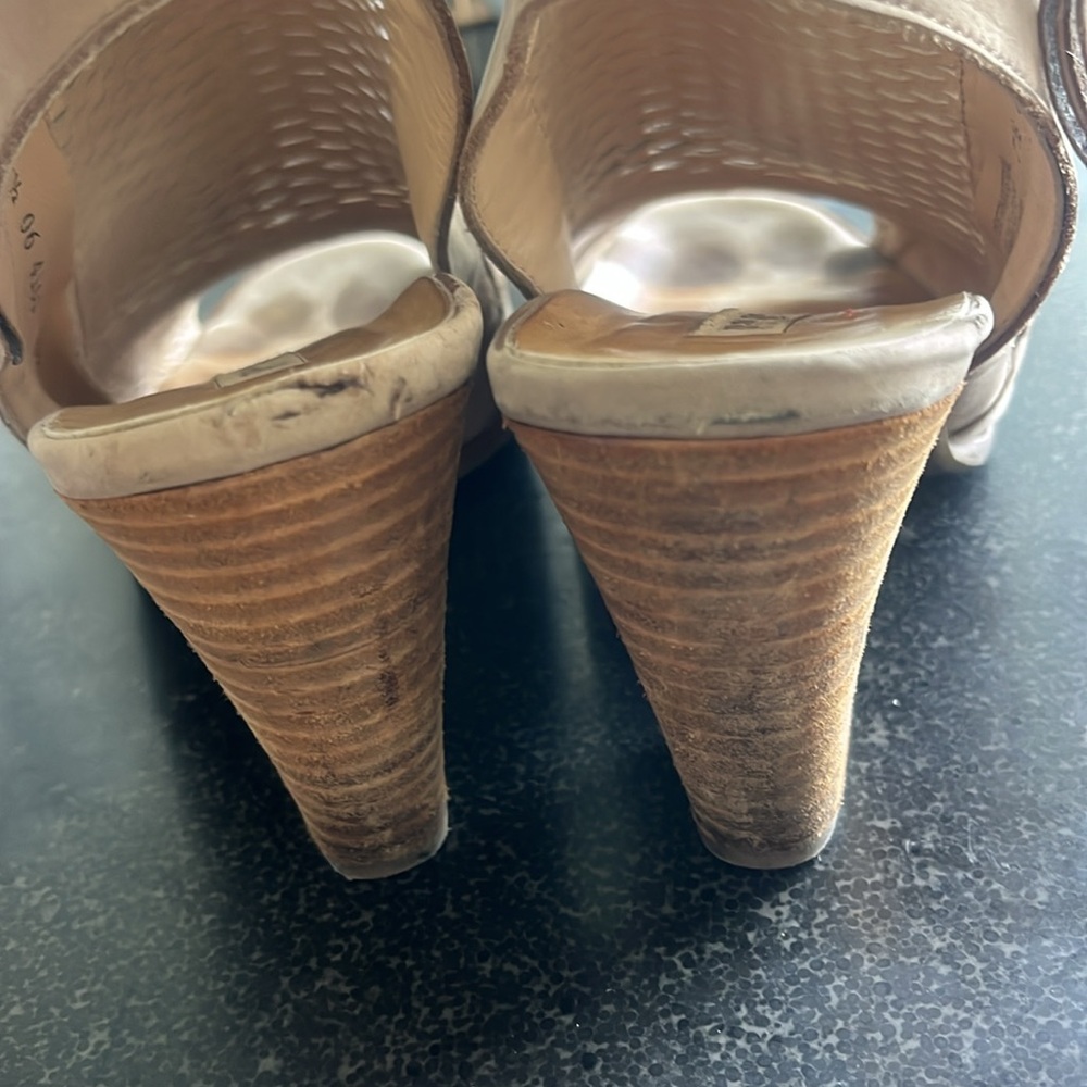 Paul Green Willow Peep Toe Perforated Heeled Sandal Booties‎ Size 9.5 - Picture 10 of 11